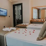 Otel Grand Lark Istanbul